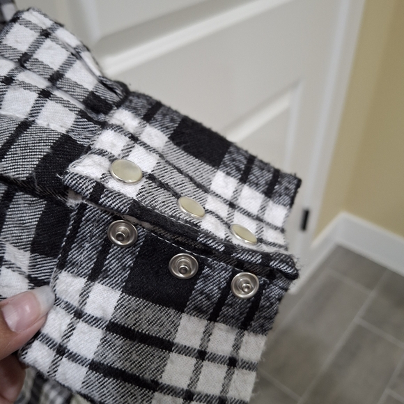 Plaid Shirt - Picture 6 of 7